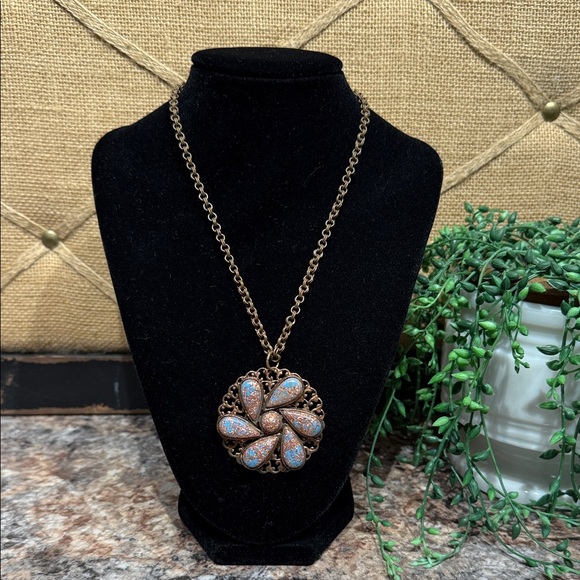 Vintage Pendant and Necklace - Picture 1 of 7